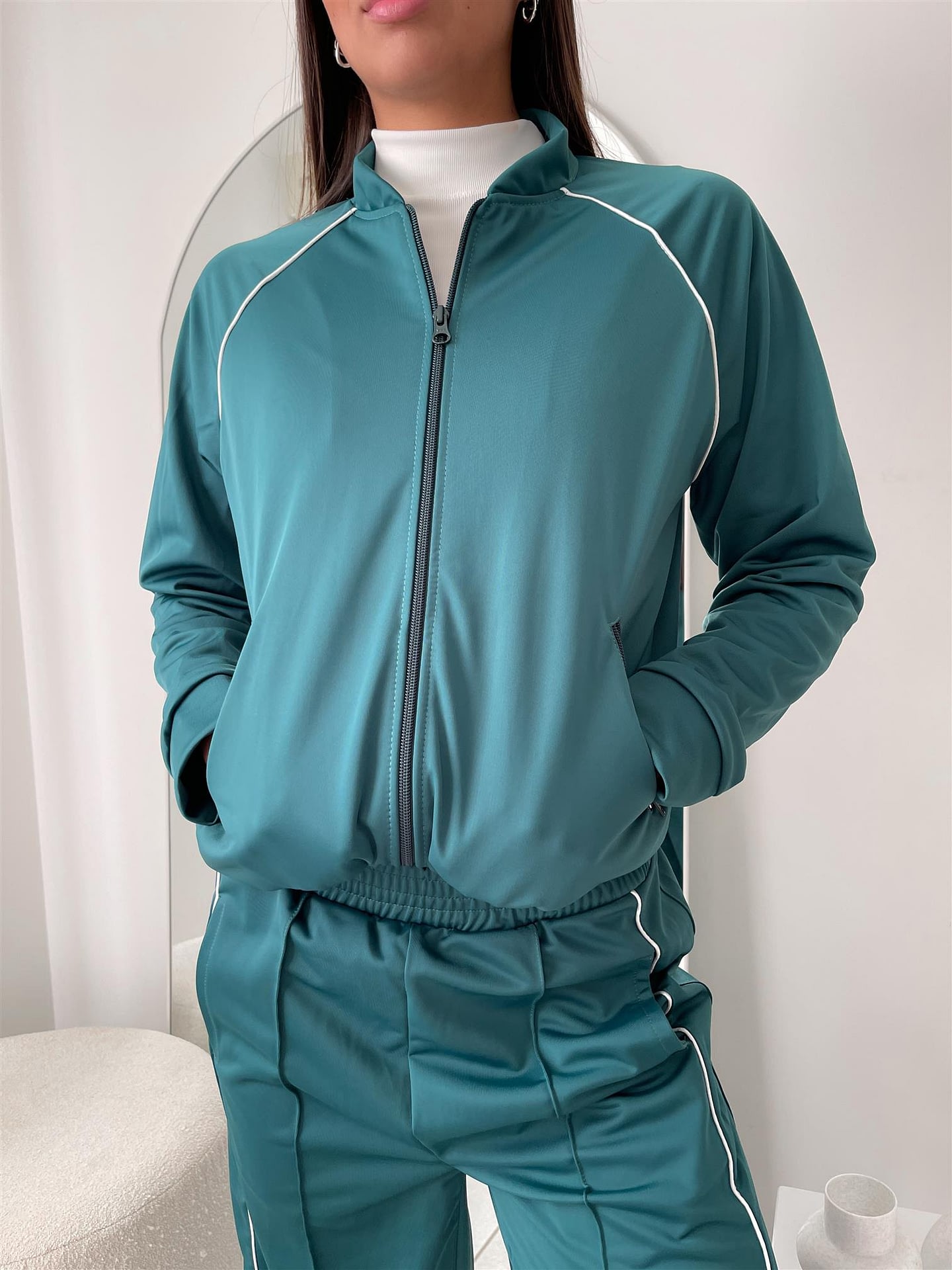 CAMPERA CRES
