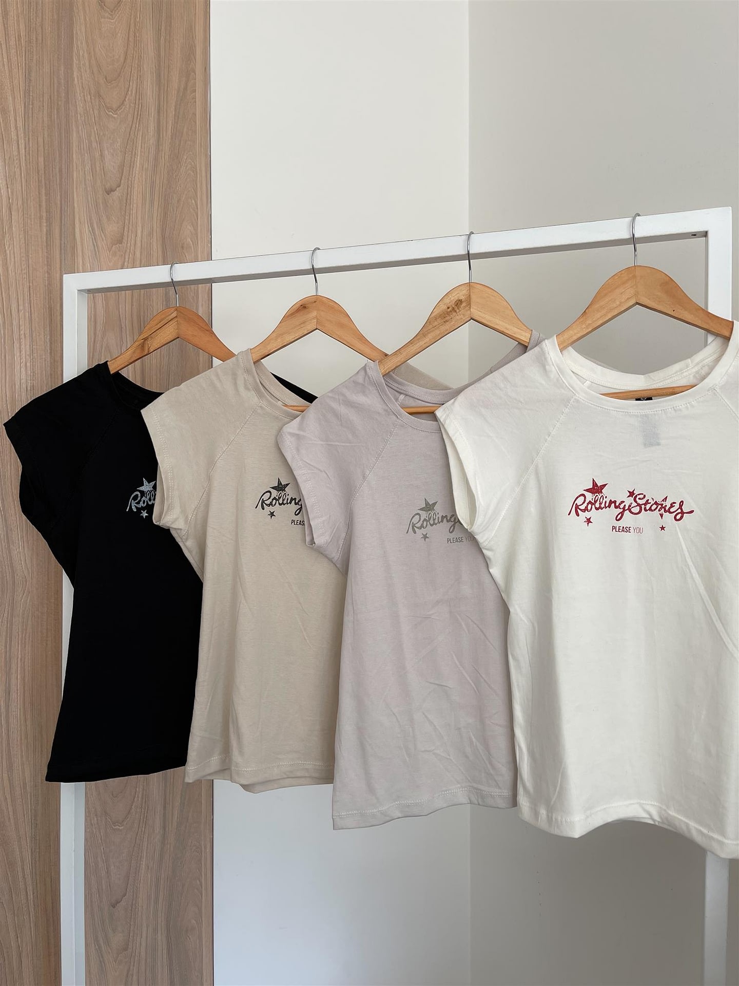 REMERA COBI