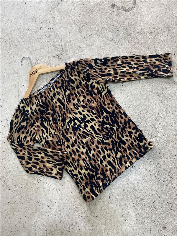 REMERA PRINT LOCKE